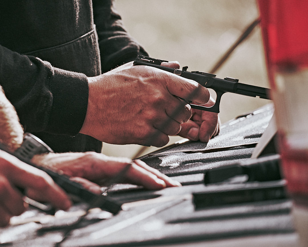 How to grip a handgun